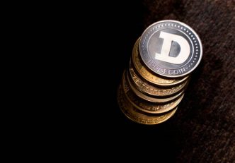 Dogecoin Silent Build-Up: Double Bottom Hints At Explosive Move To alt=