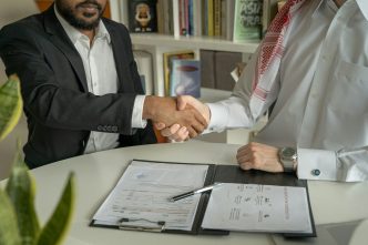 Ex-Blackstone, Tether Execs Seek B to Build Multitoken Crypto Treasury: Bloomberg