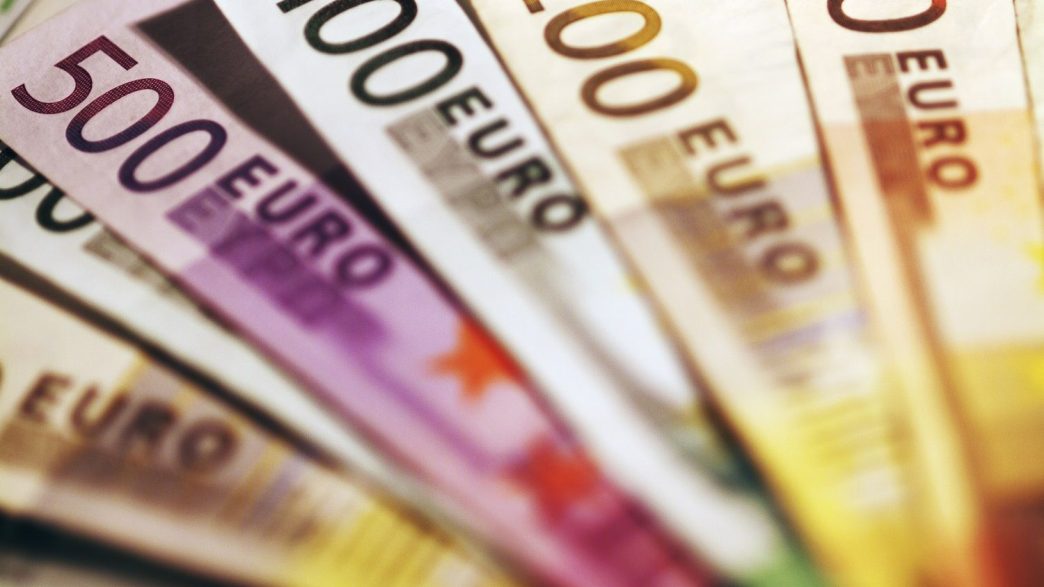 BTC Price Closes at Monthly Record, but Euro Steals the Show