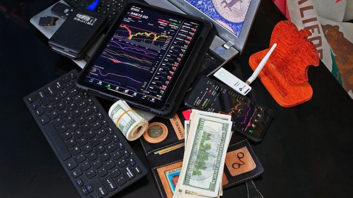 Dollar Index (DXY) Suffers Worst Crash Since 1991; Bitcoin’s ‘Stochastic’ Points to Renewed Drop Below 0K
